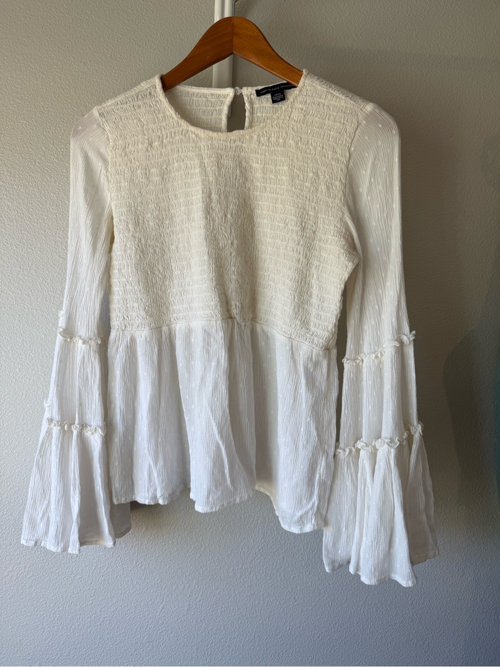 American eagle White Textured Smocked Bell-Sleeve Top